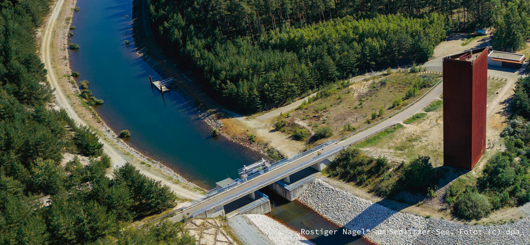 „Rostiger Nagel“ am Sedlitzer See, Foto: (c) dpa