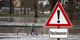 Schriftzug: Hochwasser