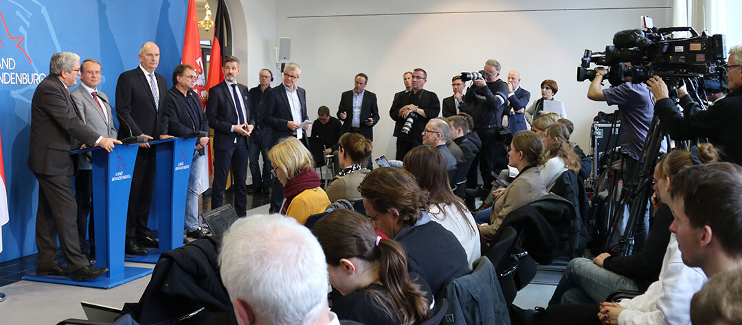 Pressekonferenz zur Tesla-Ansiedlung